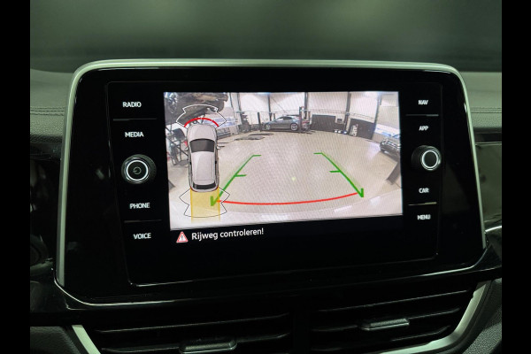 Volkswagen T-Roc 1.5 TSI 2X R-Line 150PK, Virtual Cockpit, Apple Carplay, Multistuur, Cam, ACC, Private Glas, Dealer Onderhouden