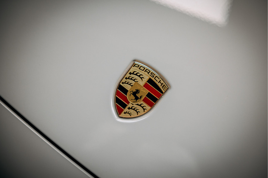 Porsche 911 3.0 Carrera GTS Cabriolet Krijtgrijs | Lift | BTW | Bose | krijt stiksel | 360 camera Nieuwstaat