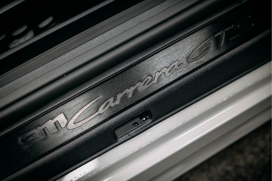 Porsche 911 3.0 Carrera GTS Cabriolet Krijtgrijs | Lift | BTW | Bose | krijt stiksel | 360 camera Nieuwstaat