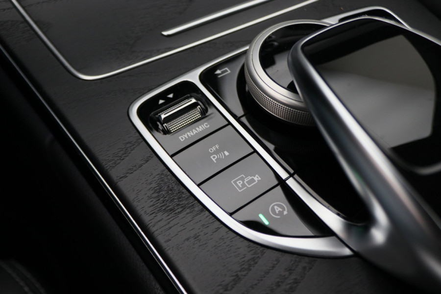 Mercedes-Benz C-Klasse Estate 180 Business Solution AMG Virtual Cockpit, Elektrische Stoelen, Sfeerverlichting, Cruise, LED, Trekhaak