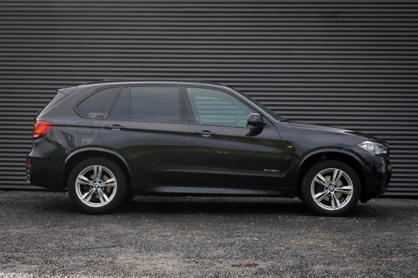BMW X5 xDrive25d High Executive / M-Sport / Trekhaak / NL Auto / Memory