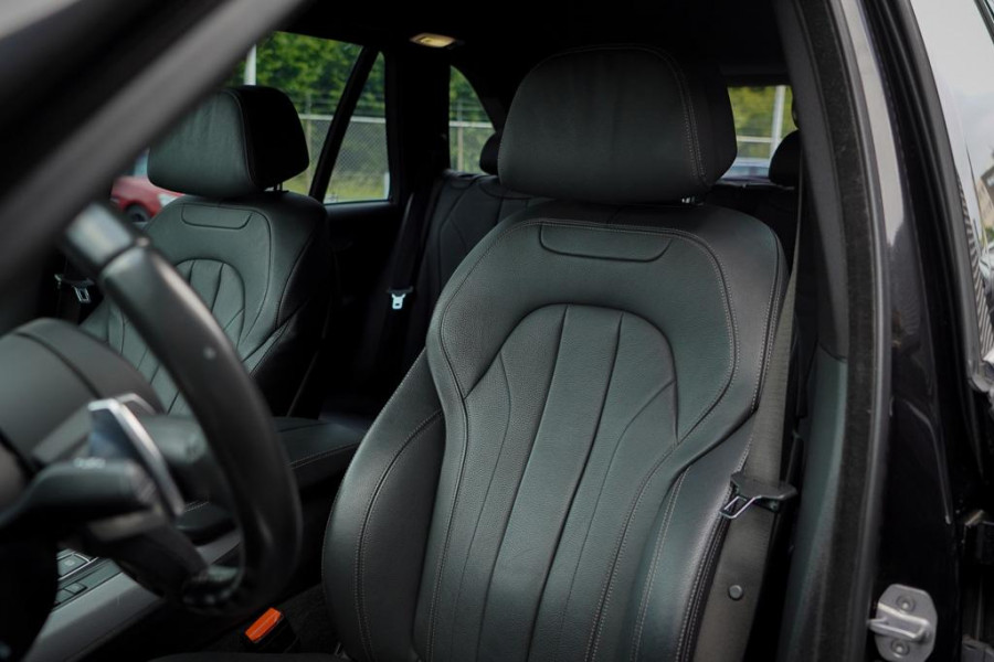 BMW X5 xDrive25d High Executive / M-Sport / Trekhaak / NL Auto / Memory