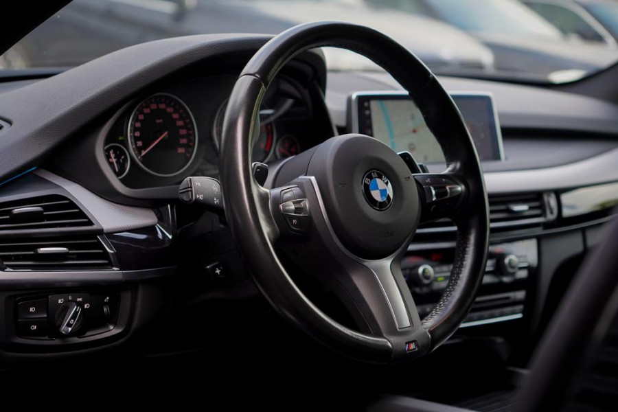 BMW X5 xDrive25d High Executive / M-Sport / Trekhaak / NL Auto / Memory