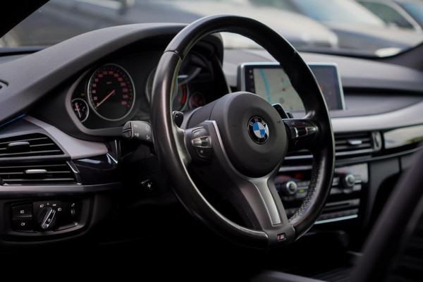 BMW X5 xDrive25d High Executive / M-Sport / Trekhaak / NL Auto / Memory