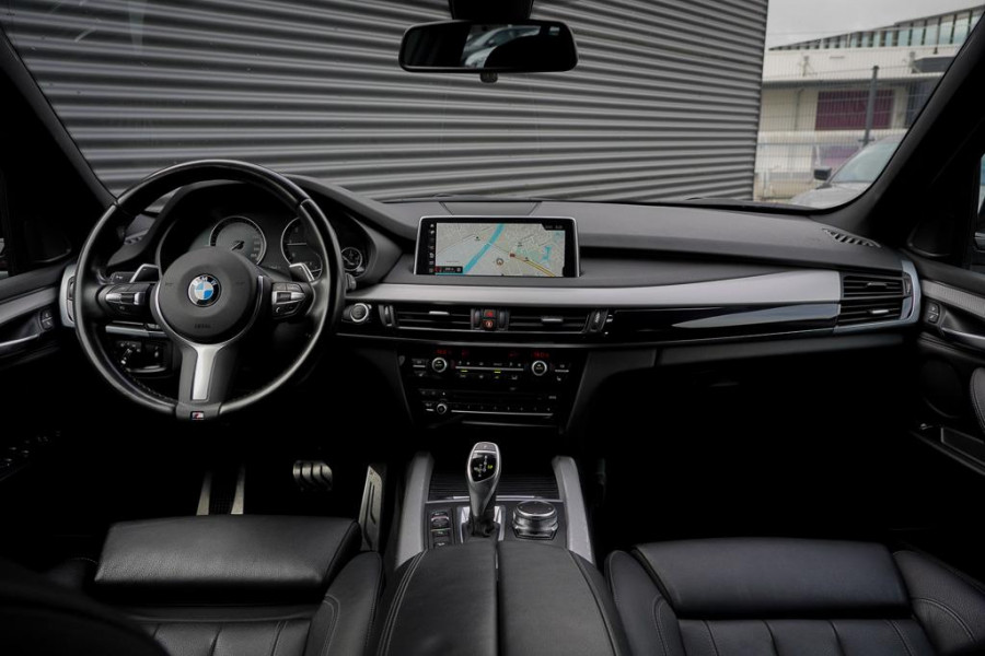 BMW X5 xDrive25d High Executive / M-Sport / Trekhaak / NL Auto / Memory