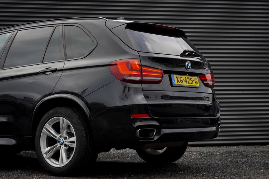 BMW X5 xDrive25d High Executive / M-Sport / Trekhaak / NL Auto / Memory