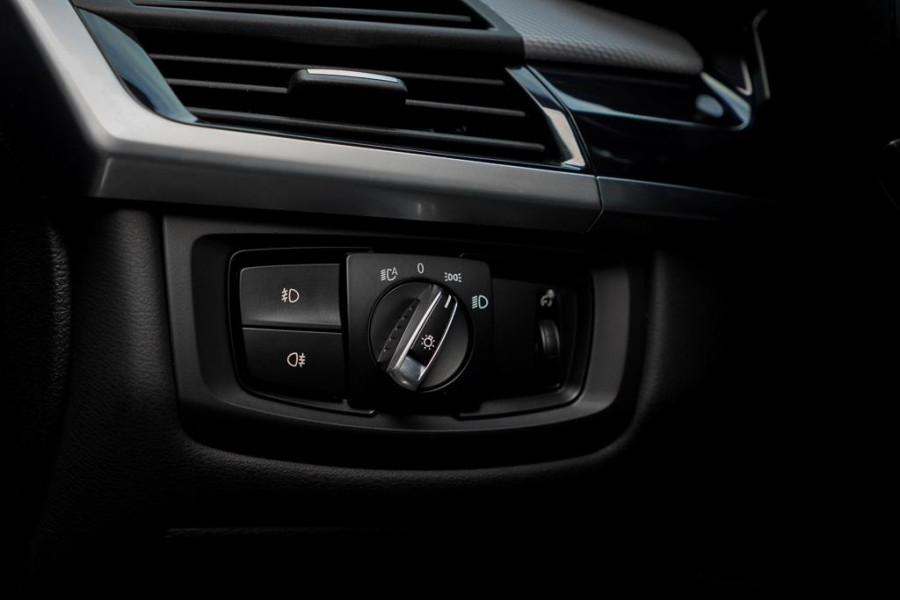 BMW X5 xDrive25d High Executive / M-Sport / Trekhaak / NL Auto / Memory