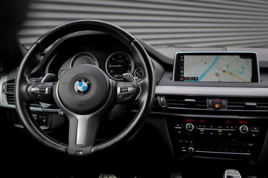 BMW X5 xDrive25d High Executive / M-Sport / Trekhaak / NL Auto / Memory