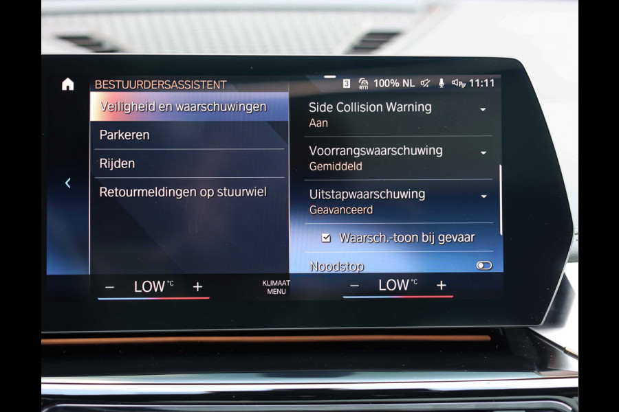 BMW X1 23i x-Drive *Pano*M-Sport*Head-Up*Uniek!*