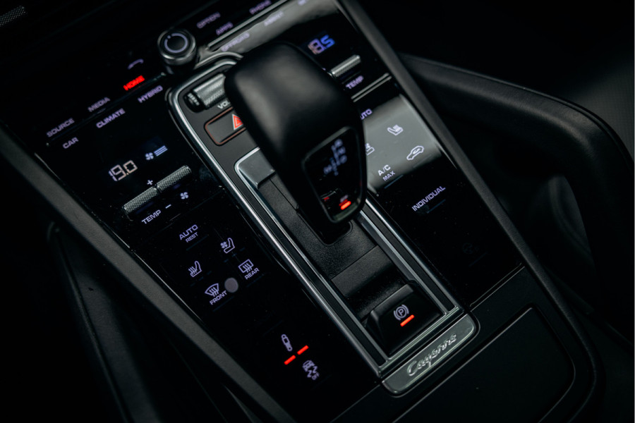 Porsche Cayenne Coupé 3.0 E-Hybrid NL geleverde Cayenne Coupe