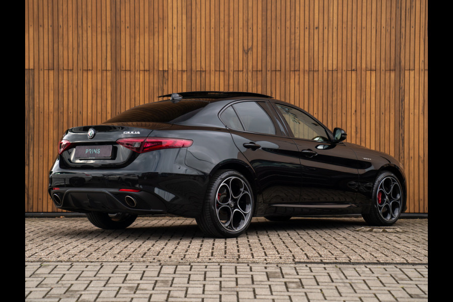 Alfa Romeo Giulia 2.0T AWD Veloce 280pk | Pano-dak | Harman/Kardon | Adapt. cruise