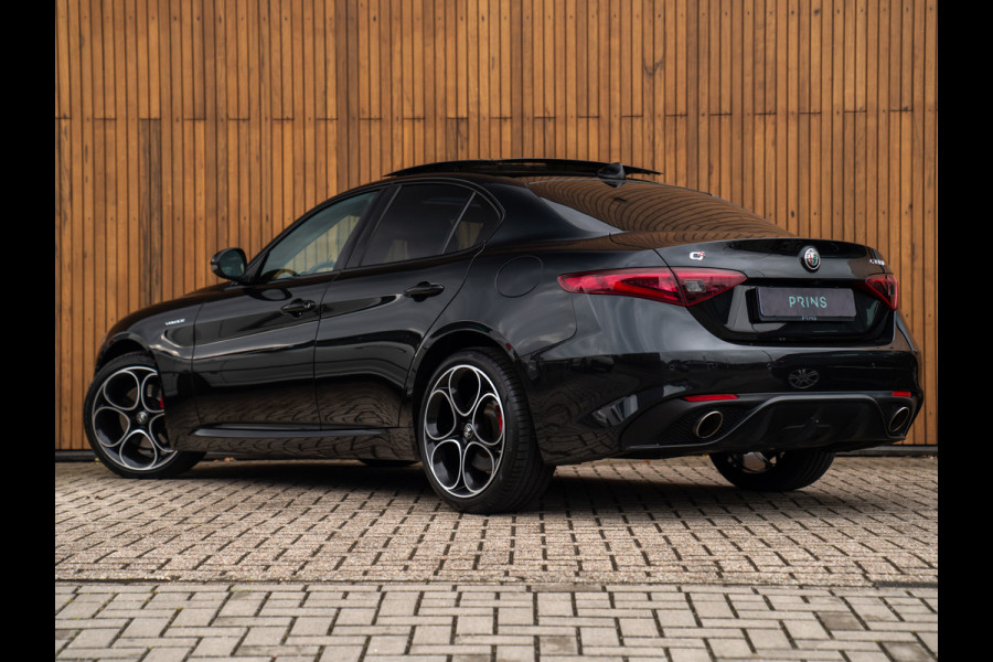 Alfa Romeo Giulia 2.0T AWD Veloce 280pk | Pano-dak | Harman/Kardon | Adapt. cruise