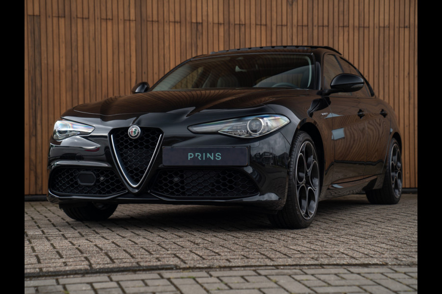Alfa Romeo Giulia 2.0T AWD Veloce 280pk | Pano-dak | Harman/Kardon | Adapt. cruise