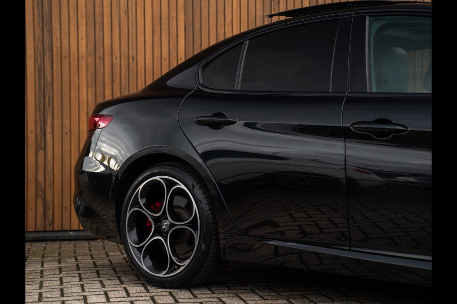Alfa Romeo Giulia 2.0T AWD Veloce 280pk | Pano-dak | Harman/Kardon | Adapt. cruise