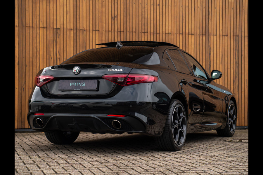 Alfa Romeo Giulia 2.0T AWD Veloce 280pk | Pano-dak | Harman/Kardon | Adapt. cruise