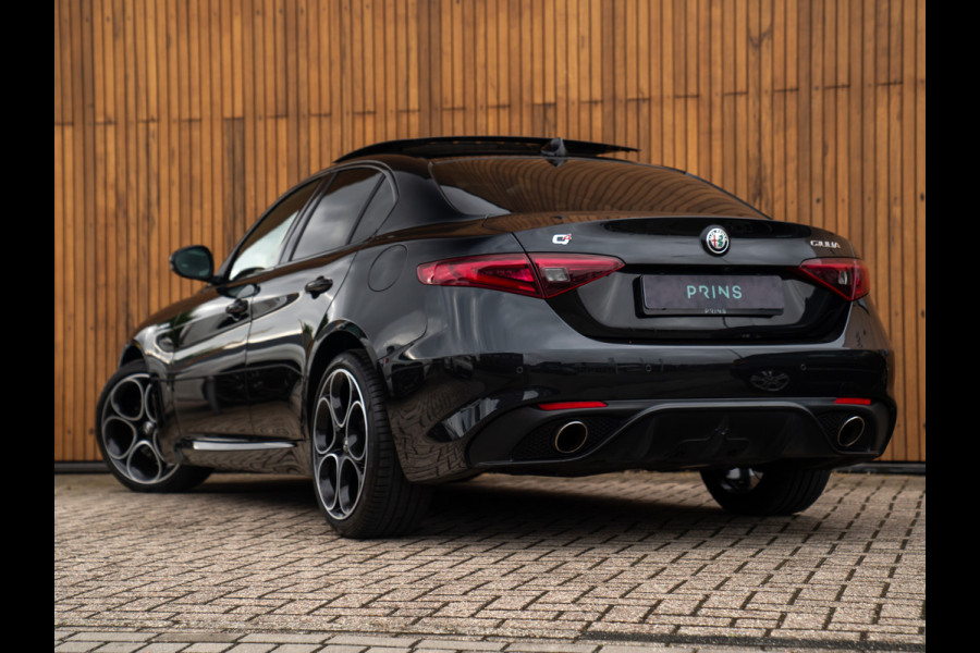Alfa Romeo Giulia 2.0T AWD Veloce 280pk | Pano-dak | Harman/Kardon | Adapt. cruise