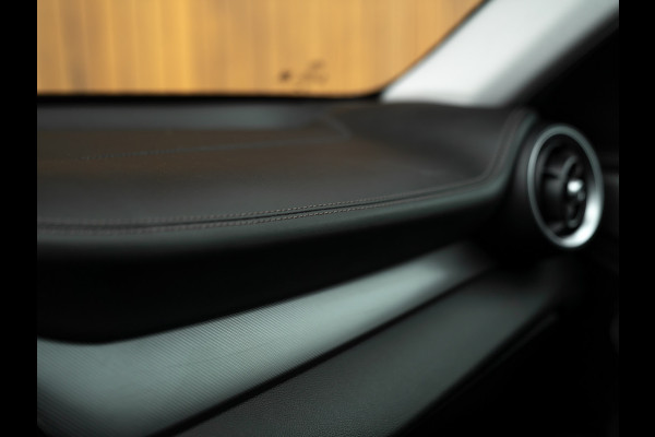 Alfa Romeo Giulia 2.0T AWD Veloce 280pk | Pano-dak | Harman/Kardon | Adapt. cruise