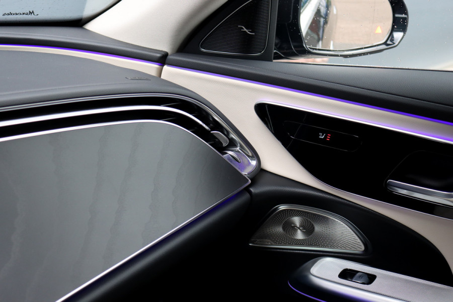 Mercedes-Benz E-Klasse Estate 300 e Luxury Line Aut9 | Distronic+ | Trekhaak | Burmester | Keyless Go | Geluidsisolerend Glas | Rijassitentiepakket | Zitcomfortpakket |