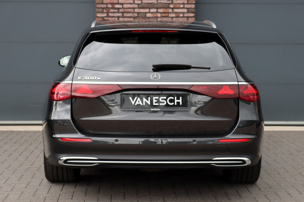Mercedes-Benz E-Klasse Estate 300 e Luxury Line Aut9 | Distronic+ | Trekhaak | Burmester | Keyless Go | Geluidsisolerend Glas | Rijassitentiepakket | Zitcomfortpakket |