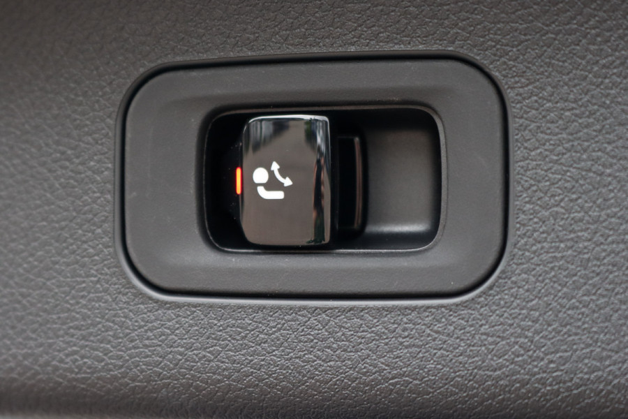 Mercedes-Benz E-Klasse Estate 300 e Luxury Line Aut9 | Distronic+ | Trekhaak | Burmester | Keyless Go | Geluidsisolerend Glas | Rijassitentiepakket | Zitcomfortpakket |