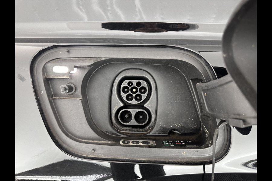 Audi Q4 e-tron 40 S edition 77 kWh S-Line-Sportpack [ 3-Fase ] (INCL-BTW) *HEAT-PUMP | LEATHER-FABRIC | MATRIX-LED | ADAPTIVE-CRUISE | AMBIENT-LIGHT | DIGI-COCKPIT | AUDI-SOUND | DAB+ | KEYLESS | SHIFT-PADDLES | CAMERA | HEATED-SPORTSEATS | 20''ALU*