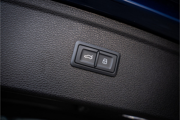 Audi Q5 55 TFSI e quattro Competition - RS Seats | Luchtv l Trekh | Pano l B&O | 360 Camera | ACC | HUD S-Line