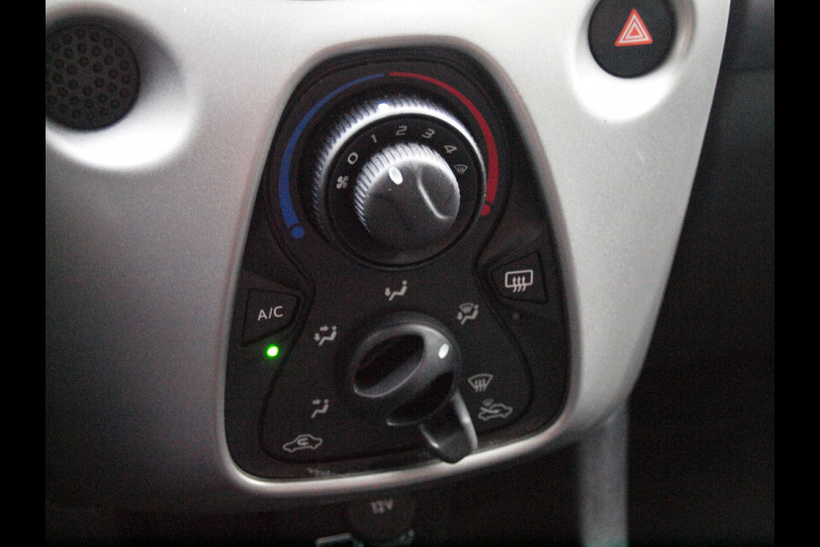 Peugeot 108 1.0 e-VTi | Automaat | Apple Carplay/Android Auto | DAB | Airco |