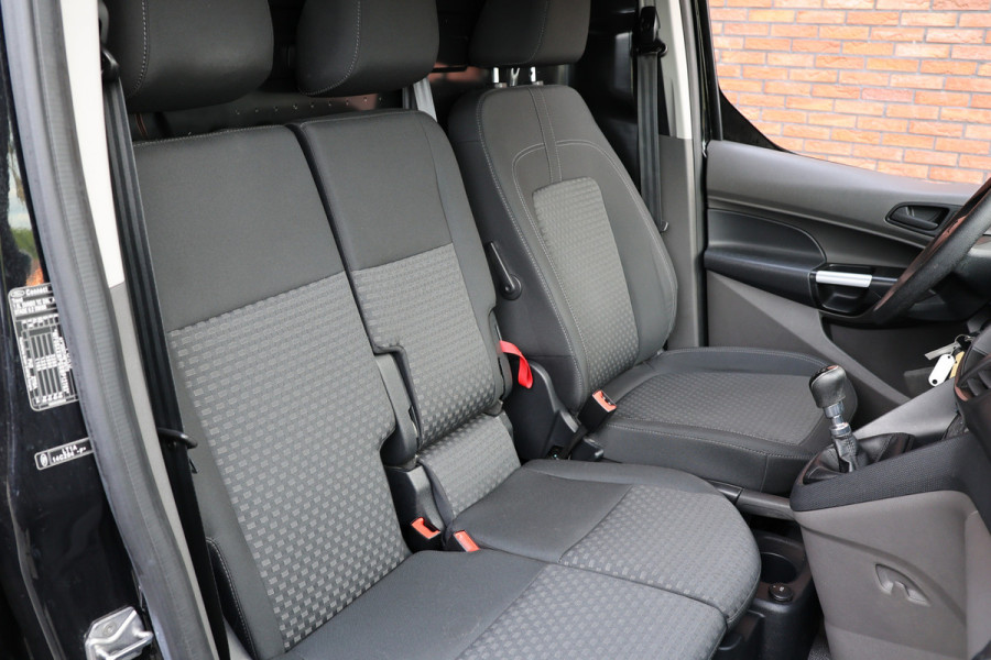 Ford Transit Connect 1.5 EcoBlue 120PK L2 | Navigatie | CarPlay | Camera | Cruise control | 3-Zitter | Trekhaak | Airco | PDC | Airco | Dealer onderhouden | Nieuwe APK | Onderhoudsbeurt