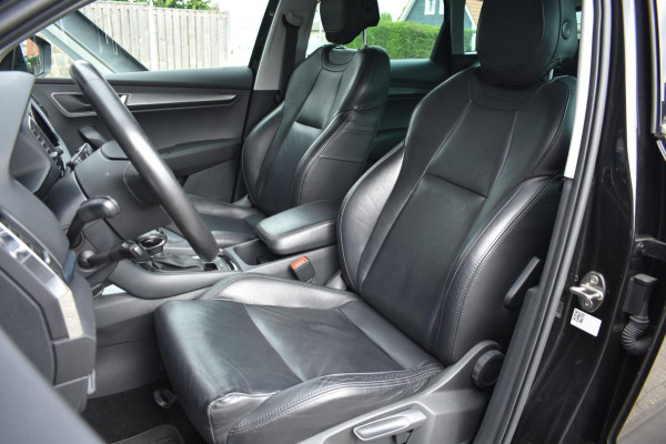 Škoda Karoq 1.5 TSI ACT | LEDER | TREKHAAK | CAMERA | APPLE CARPLAY | ANDROID AUTO | STOELVERWARMING | DEALER ONDERHOUDEN