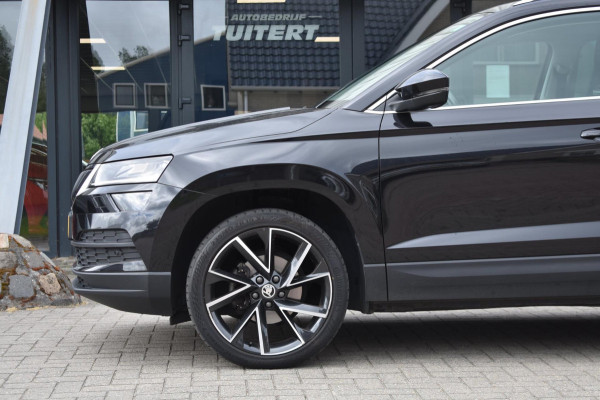 Škoda Karoq 1.5 TSI ACT | LEDER | TREKHAAK | CAMERA | APPLE CARPLAY | ANDROID AUTO | STOELVERWARMING | DEALER ONDERHOUDEN