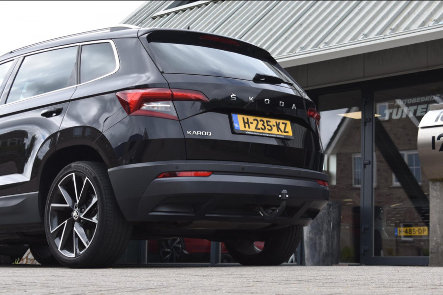Škoda Karoq 1.5 TSI ACT | LEDER | TREKHAAK | CAMERA | APPLE CARPLAY | ANDROID AUTO | STOELVERWARMING | DEALER ONDERHOUDEN