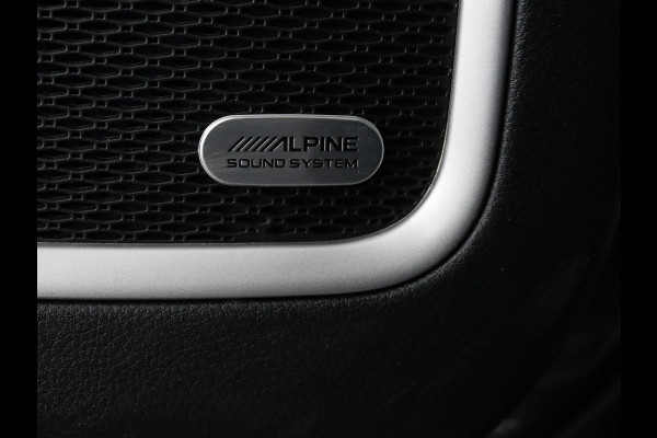 Jeep Compass 4xe 240 Plug-in Hybrid Electric S | Leder | Trekhaak | Alpine Sound | Stoel & stuurverwarming | Navigatie | Xenon | Camera | Carplay | Keyless | Climate control