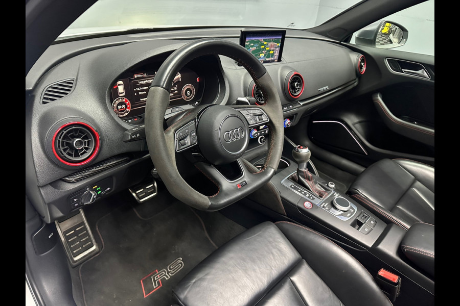 Audi A3 Sportback 2.5 TFSI RS3 quattro