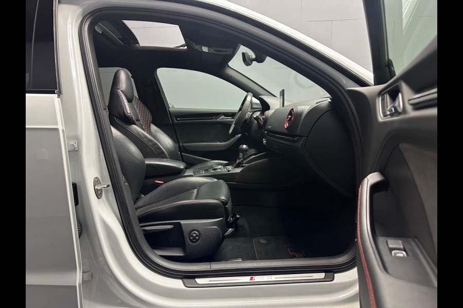 Audi A3 Sportback 2.5 TFSI RS3 quattro