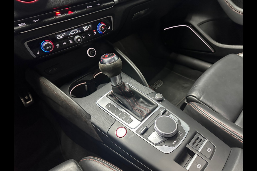 Audi A3 Sportback 2.5 TFSI RS3 quattro
