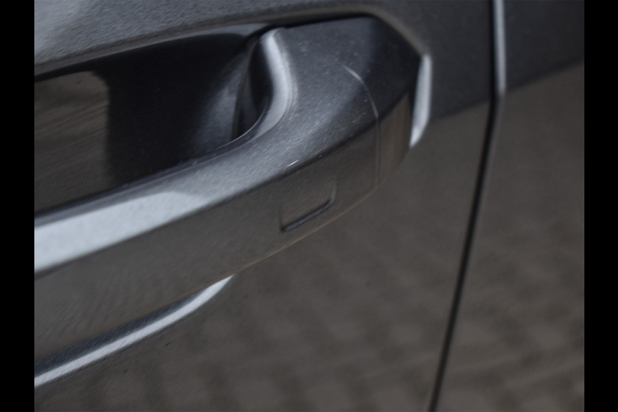 Audi Q8 STYLING + RS VELGEN ZWART 55TFSI e QUATTRO PRO LINE S COMPETITION | S-SEATS | PANORAMADAK | 4 WIEL BESTURING | B&O SOUND | HEAD-