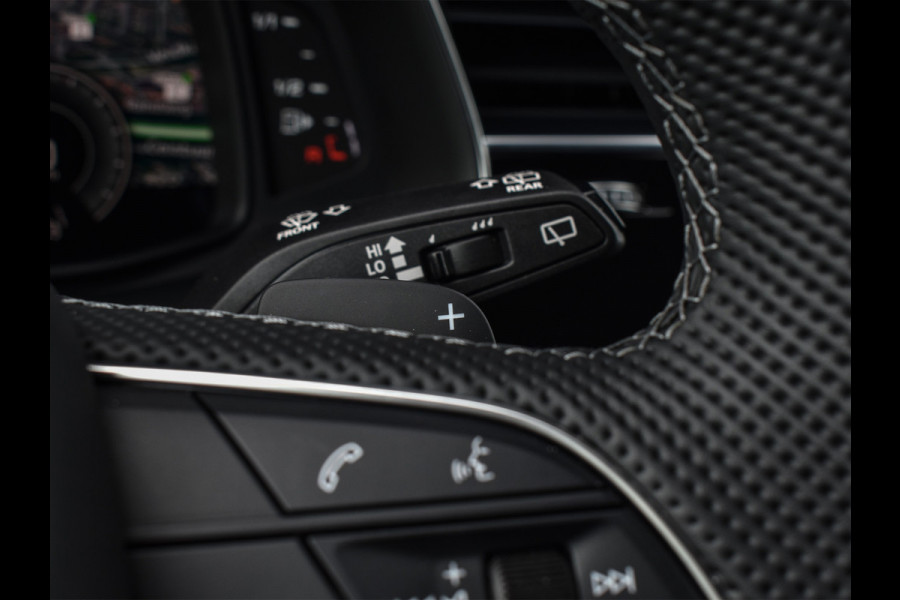 Audi Q8 STYLING + RS VELGEN ZWART 55TFSI e QUATTRO PRO LINE S COMPETITION | S-SEATS | PANORAMADAK | 4 WIEL BESTURING | B&O SOUND | HEAD-