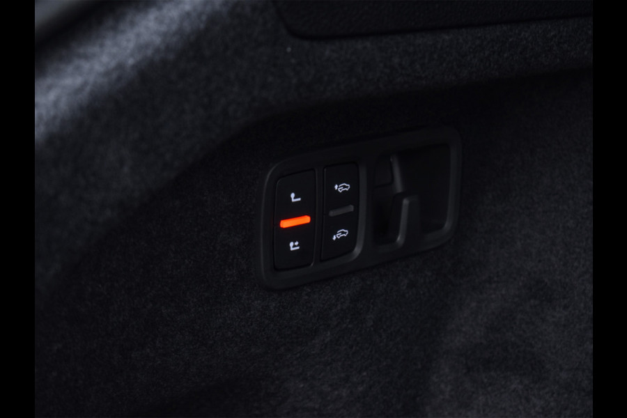 Audi Q8 STYLING + RS VELGEN ZWART 55TFSI e QUATTRO PRO LINE S COMPETITION | S-SEATS | PANORAMADAK | 4 WIEL BESTURING | B&O SOUND | HEAD-