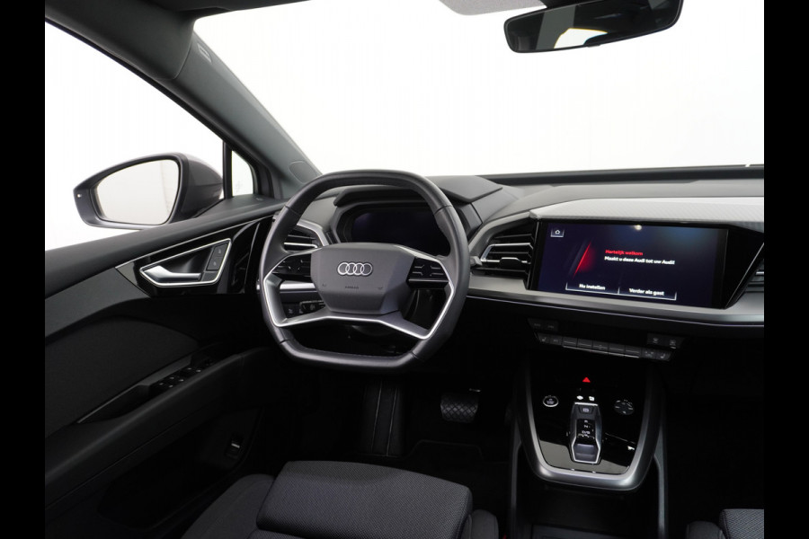 Audi Q4 e-tron 40 204pk 77kWh Adap.Cruise Sport-St. 20" Apple Carplay Android Camera Navi Matrix Led Elek.Achterklep Trekhaak Ecc Stoelverwarmi Audi sound system Assistentiepakketten-Parking/Tour/Plus 1e Eigenaar Origineel Nederlandse Auto 1.000kg trekvermogen € 63.000nieuw