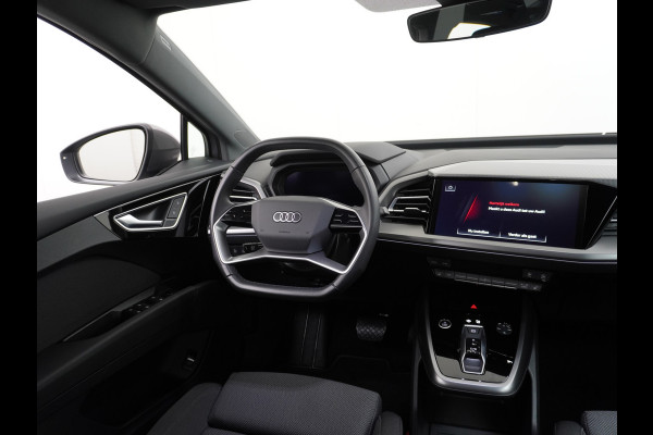 Audi Q4 e-tron 40 204pk 77kWh Adap.Cruise Sport-St. 20" Apple Carplay Android Camera Navi Matrix Led Elek.Achterklep Trekhaak Ecc Stoelverwarmi Audi sound system Assistentiepakketten-Parking/Tour/Plus 1e Eigenaar Origineel Nederlandse Auto 1.000kg trekvermogen € 63.000nieuw