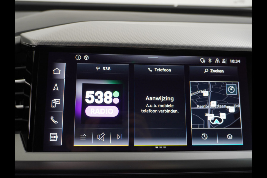 Audi Q4 e-tron 40 204pk 77kWh Adap.Cruise Sport-St. 20" Apple Carplay Android Camera Navi Matrix Led Elek.Achterklep Trekhaak Ecc Stoelverwarmi Audi sound system Assistentiepakketten-Parking/Tour/Plus 1e Eigenaar Origineel Nederlandse Auto 1.000kg trekvermogen € 63.000nieuw
