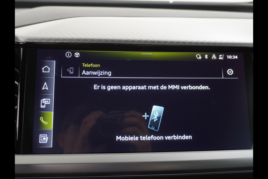 Audi Q4 e-tron 40 204pk 77kWh Adap.Cruise Sport-St. 20" Apple Carplay Android Camera Navi Matrix Led Elek.Achterklep Trekhaak Ecc Stoelverwarmi Audi sound system Assistentiepakketten-Parking/Tour/Plus 1e Eigenaar Origineel Nederlandse Auto 1.000kg trekvermogen € 63.000nieuw