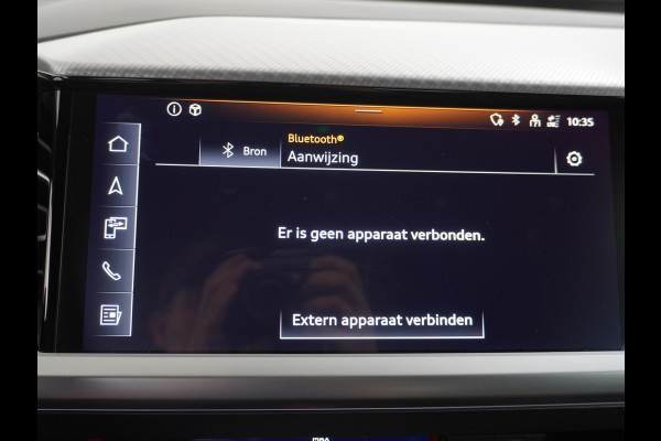 Audi Q4 e-tron 40 204pk 77kWh Adap.Cruise Sport-St. 20" Apple Carplay Android Camera Navi Matrix Led Elek.Achterklep Trekhaak Ecc Stoelverwarmi Audi sound system Assistentiepakketten-Parking/Tour/Plus 1e Eigenaar Origineel Nederlandse Auto 1.000kg trekvermogen € 63.000nieuw