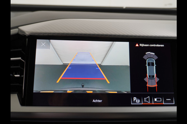 Audi Q4 e-tron 40 204pk 77kWh Adap.Cruise Sport-St. 20" Apple Carplay Android Camera Navi Matrix Led Elek.Achterklep Trekhaak Ecc Stoelverwarmi Audi sound system Assistentiepakketten-Parking/Tour/Plus 1e Eigenaar Origineel Nederlandse Auto 1.000kg trekvermogen € 63.000nieuw