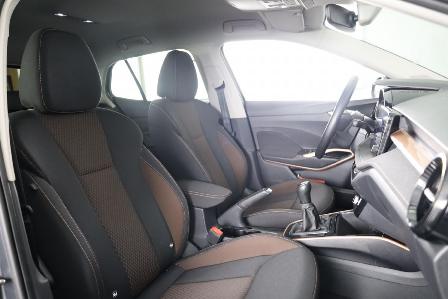 Škoda Fabia 1.0 TSI Business Edition 95 pk | Verlengde garantie | Navigatie via App | Parkeersensoren achter | Cruise control | Autom. airco | Stoelverwarming |