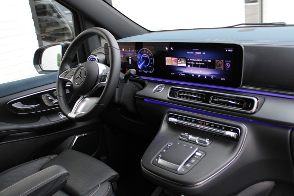 Mercedes-Benz Eqv 300 L2 / AMG / New Model / 7/8-Persoons / Luchtvering / Led / Electr Stoelen / Vol Opties / NIEUW!!