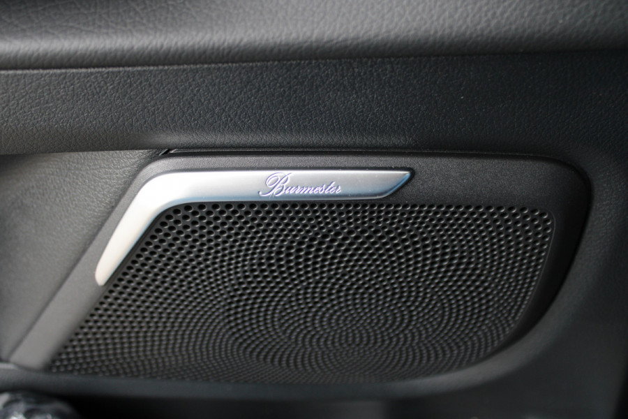 Mercedes-Benz Eqv 300 L2 / AMG / New Model / 7/8-Persoons / Luchtvering / Led / Electr Stoelen / Vol Opties / NIEUW!!