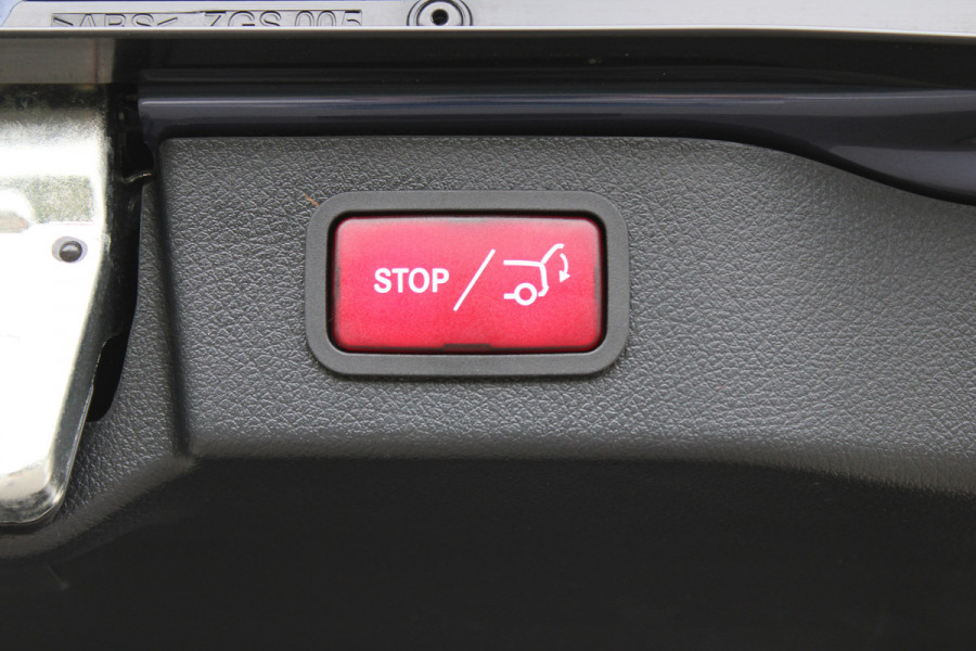 Mercedes-Benz Eqv 300 L2 / AMG / New Model / 7/8-Persoons / Luchtvering / Led / Electr Stoelen / Vol Opties / NIEUW!!