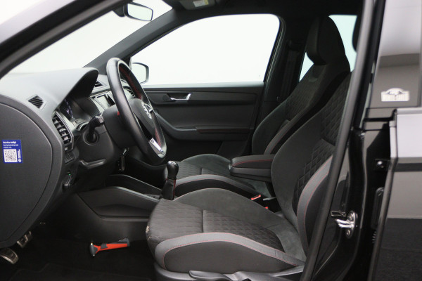 Škoda Fabia 1.0 TSI Monte Carlo Navigatie, Stoelverwarming, Climate, Cruise, PDC, 17"