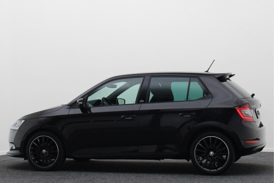 Škoda Fabia 1.0 TSI Monte Carlo Navigatie, Stoelverwarming, Climate, Cruise, PDC, 17"